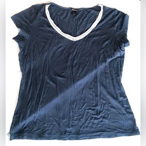 La Lingere T-shirt sleepwear navy&white detail,good condition comfy lounge wear